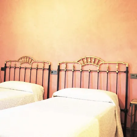 Casa de hóspedes Oteros 2*